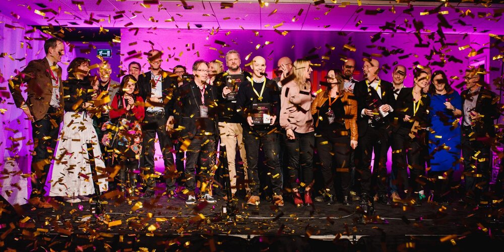 Golden confetti falls over the winners of the Ignite Awards in a previous edition of Ignite Sweden Day.